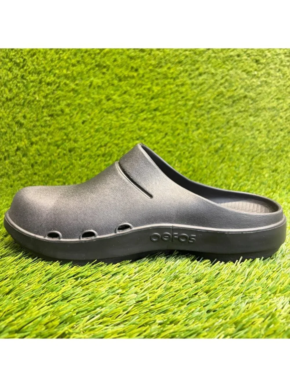 OOFOS OOcloog Clog Mens Size 8 Black Beach Outdoor Slip On Recovery Sandals